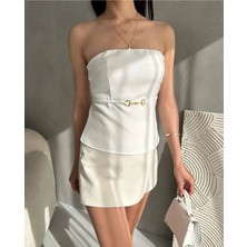 Straplez Beli Toka Detaylı Crep Bluz