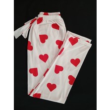 Bukadınca Ekru Pamuklu Kumaş Üzerinde Kırmızı Kalp Desenli Pijama Alt