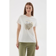 Fashion Friends Baskılı Ekru Kadın T-Shirt 25Y0398K1