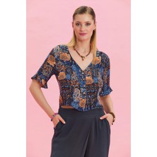 Kuş Gözü Sırt Detaylı Bohem Tarz Fırfırlı V Yaka Bluz