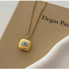 New Model Göz Kapaklı Resim Çerçeveli Çelik Kadın Kolye