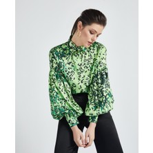 Kadın Leopar Desenli Gömlek - Balon Kol - Saten - Modern ve Şık Tasarım - Günlük ve Özel Gün Kullanımı Için Gömlek