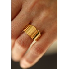 14 Ayar Altın Ajda Desenli Yüzük