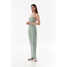 Ince Çizgili Askılı Dantelli Pijama Takımı