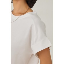 Ekru Bisiklet Yaka Kısa Kollu T-Shirt