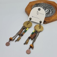 Etnik Zincir Detaylı Sallantılı Küpe – Bohem Rasta Boncuklu, Ahşap ve Metal Karışımı (9 x 2 Cm)