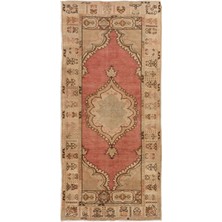 95 x 197  cm  Bej ve Kırmızı Renklerde Güzel El Yapımı Orta Yüzyıl Anadolu Köyü Halısı