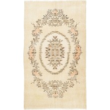 127 x 218  cm  Sıradışı, Türünün Tek Örneği Eski Halı, 1950'LERDEN, El Düğümlü Halı, Iyi Durumda