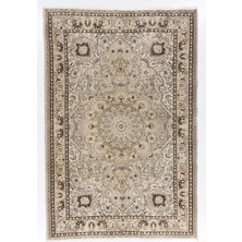 205 x 307  cm  Nötr Renklerde El Düğümlü Eski Madalyon Tasarımlı Anadolu Halısı