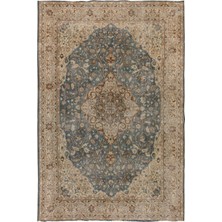 215 x 300  cm  Yumuşak Renklerde Güzel Eski Geleneksel Yünlü Halısı