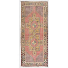 110 x 263  cm  Eski El Yapımı Türk Köy Halısı, Yumuşak Kırmızı, Hardal Sarısı, Yeşil, Gri