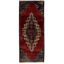 114 x 270  cm  Kırmızı ve Lacivert Renkli Eski El Dokuma Yünlü Halı, 1960 Civarı
