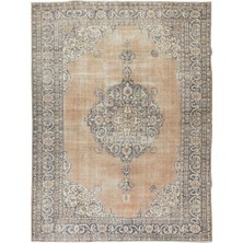 225 x 315  cm  Madalyon Tasarımlı El Yapımı Eski Uşak Yünlü Alan Halısı