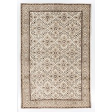 200 x 296  cm  Eski Türünün Tek Örneği Çiçek Desenli Orta Anadolu Halısı