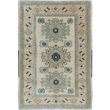 122 x 177  cm  Eski Türk Yünü Madalyonlu Geleneksel Halı, El Yapımı Köy Halısı