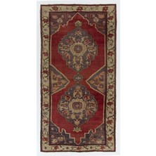 156 x 310  cm  El Dokuması Köy'de Yapılmış Eski Halı.  Yün. Kırmızı, Gri, Bej