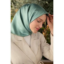 Yosun Yeşili Çift Taraflı Twill Ipek Eşarp