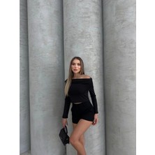Dalgıç Kumaş Madonna Yaka Büzgülü Kadın Crop Bluz