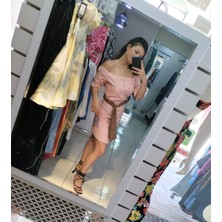 Madonna Yaka Kemer Detaylı Elbise