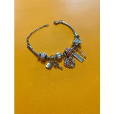 Gümüş Rengi Kalp ve Çiçek Figürlü Charm Bileklik