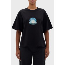 Les Benjamins Pamuklu Boxy Fit Bisiklet Yaka T Shirt Bayan T Shirt LB24SSKISFUTS