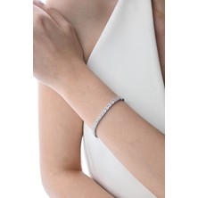 Söğütlü Silver Gümüş Rodyumlu Zirkon Taşlı Modern Görünümlü V Model Uzay Yolu Bileklik SGTL12855RODAJ