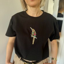 Kuş Desenli Taş Detaylı Basic T-Shirt