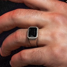 925 Ayar Gümüş Siyah Zirkon Taşlı Sade Erkek Yüzük