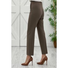 Kadın Model Yüksek Bel Kumaş Vizon Pantolon