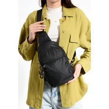 Üç Bölmeli Unisex Göğüs (Bodybag) Çantası Siyah (Model: 571-9N)