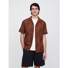 Gap Erkek Kahverengi Standard Fit Keten Karışımlı Vacay Gömlek