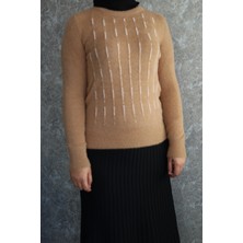 Önü Boncuklu Triko Kazak