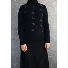 Fiyonk Taşlı Triko Kazak