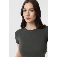 Antioch Haki Crop Kadın T-Shirt