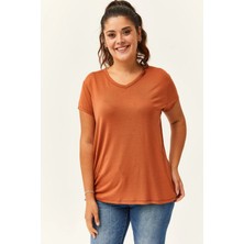 Kadın Büyük Beden V Yaka Basic Kısa Kollu T-Shirt %95 Pamuk %5 Likra Premium Kumaş