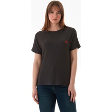 Kalp Nakışlı Bürümcük Kumaş Tişört