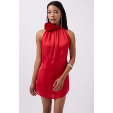 Aisha Elbise Gül Detay Mini Saten Elbise