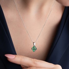 Vaoov 925 Ayar Gümüş Yeşil Taşlı Minimal Yonca Kolye