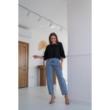 Aruz Moda Beyaz Püskül Detaylı Bluz