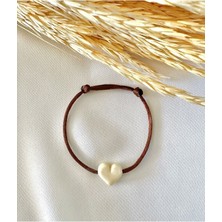 Krem Cam Murano Kalp Kahverengi Ip Bileklik