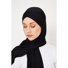 Üç Çapraz Dış Bone Hijab