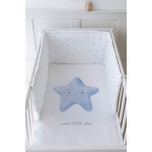 Tuğba Kuğu Bebek Başucu Koruyucu ve Baskılı Çarşaflı Uyku Seti - Pure Baby Serisi - Pofuduk Mavi Yıldız
