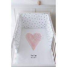 Tuğba Kuğu Bebek Başucu Koruyucu ve Baskılı Çarşaflı Uyku Seti - Pure Baby Serisi - Pembe Romantik Kalp