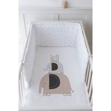 Tuğba Kuğu Bebek Başucu Koruyucu ve Baskılı Çarşaflı Uyku Seti - Pure Baby Serisi - Filler ve Evler