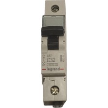 Legrand Tek Kutuplu 230/400 V 32 Amper Xs³ Otomatik Sigorta 4500 - 4 033 32