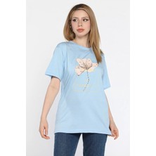 Gülseli Bisiklet Yaka Taş Detaylı Baskılı Kadın Tişört P-00016697