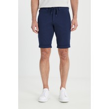 Altınyıldız Classics Erkek Lacivert Pamuklu Slim Fit Dar Kesim Beli Bağlamalı Yan Cepli Çizgili Şort