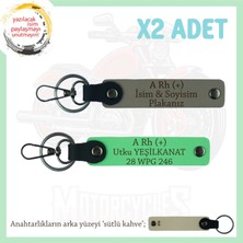 Motorcu Dostlara, Isim Plaka ve A + Kan Grubu Yazılı Güvenli Sürüş X2 Anahtarlık, Kül Gri-F Yeşil-Sk