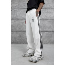 Beyaz Çizgili Arma Detaylı Baggy Eşofman