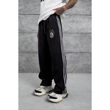 Siyah Çizgili Arma Detaylı Baggy Eşofman